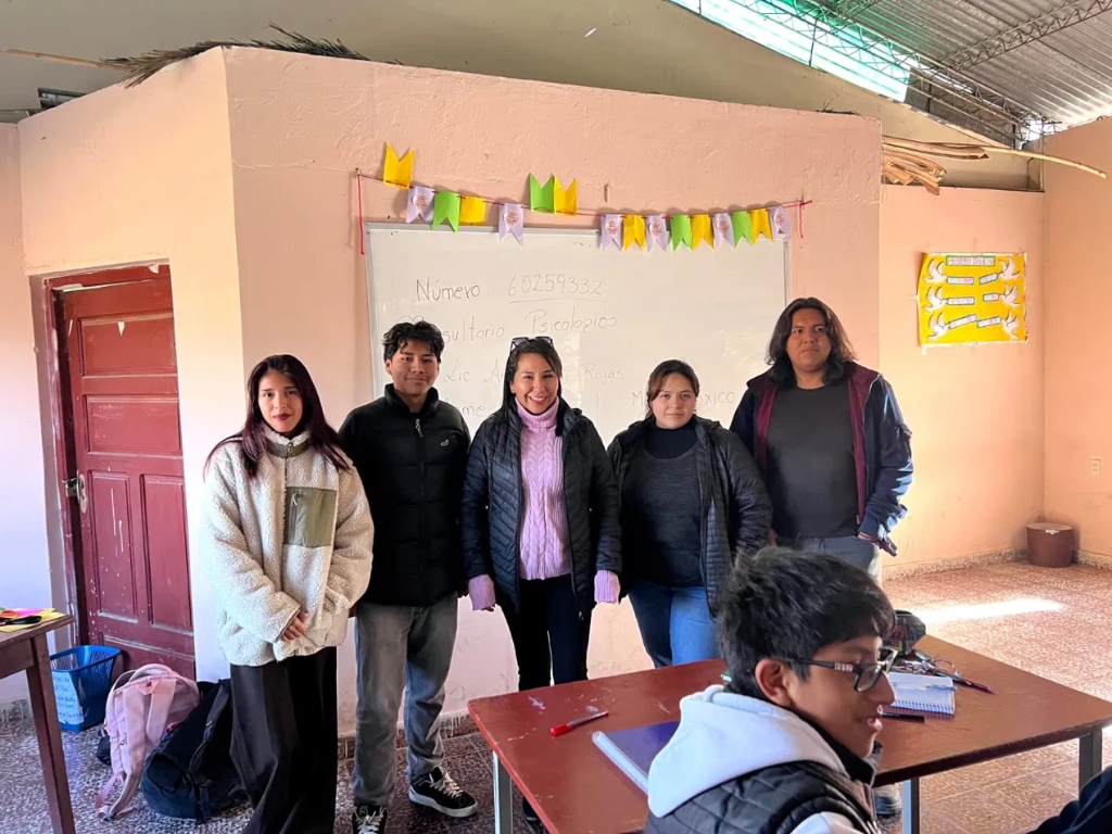 Equipo facilitador de NEXO en consultorio psicológico comunitario